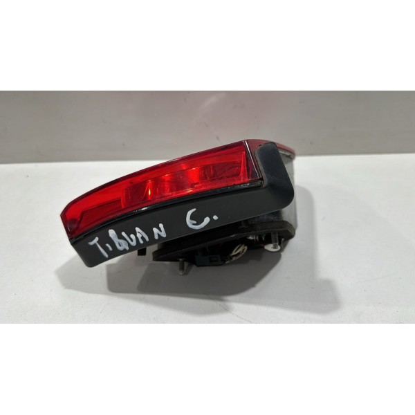 Lanterna Tampa Traseira Lado Esquerdo Vw Tiguan 2007 A 2011