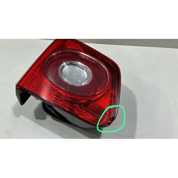 Lanterna Tampa Traseira Lado Esquerdo Vw Tiguan 2007 A 2011