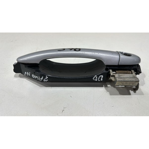 Maçaneta Externa Dianteira Direito Fiat Palio 2012 Usado
