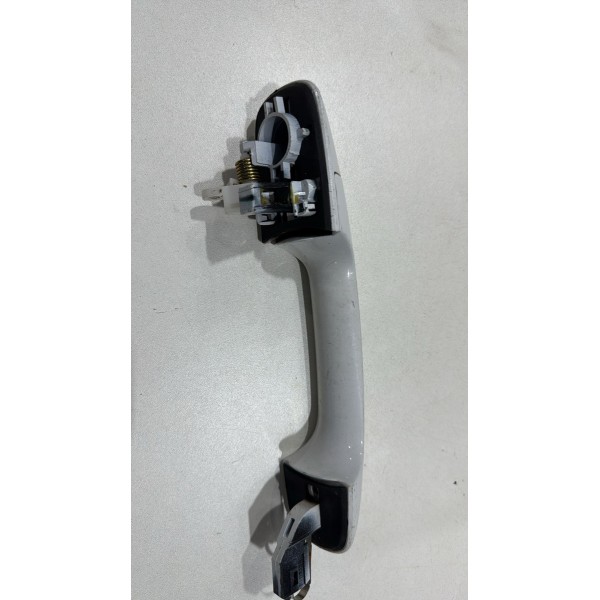 Maçaneta Externa Traseira Direita Ford Fiesta  05 A 12 Usado Maçaneta Externa Traseira Direita Ford Fiesta  05 A 12 Usado