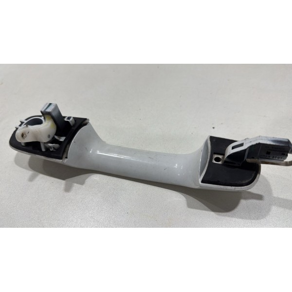 Maçaneta Externa Traseira Direita Ford Fiesta  05 A 12 Usado Maçaneta Externa Traseira Direita Ford Fiesta  05 A 12 Usado