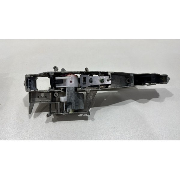 Maçaneta Externa Direita Com Suporte Original Peugeot 208