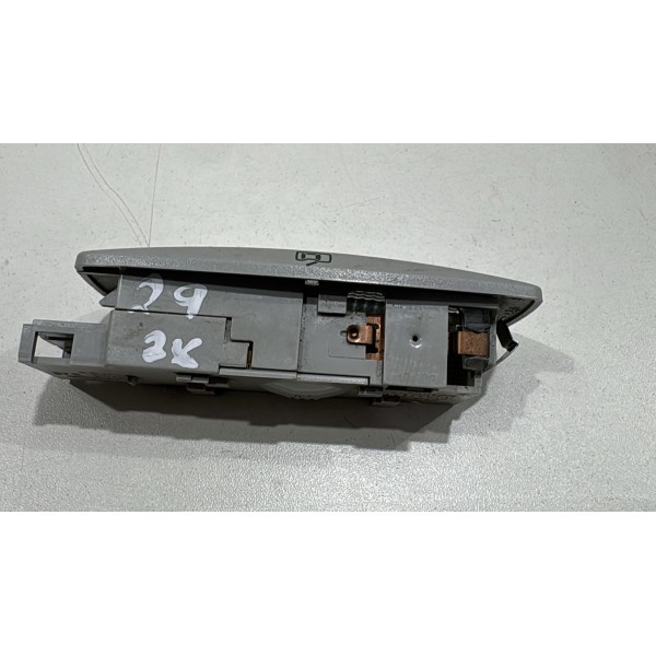 Luz Teto Cortesia Vw Golf/fox/crossfox/jetta 3b0947291 Usado