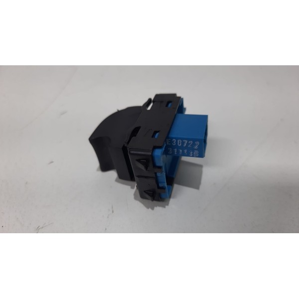 Botão Interruptor Para Abertura Porta Malas Renault Fluence