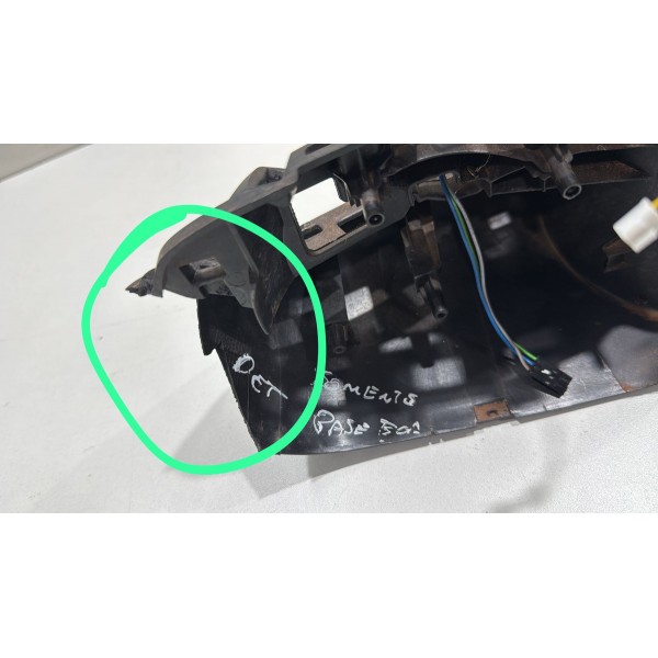 Pé Suporte Base Retrovisor Esquerdo Tracker 2020 Á 23 Detalh