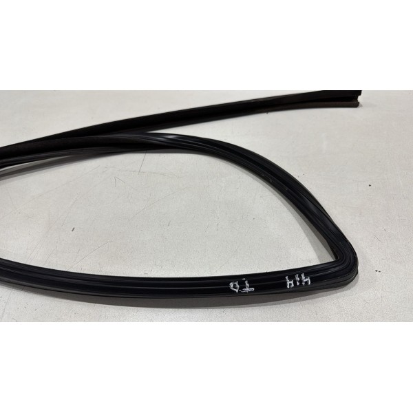 Canaleta Vidro Traseira Direita Ranger Rover Sport 2010 2011 Canaleta Vidro Traseira Direita Ranger Rover Sport 2010 2011