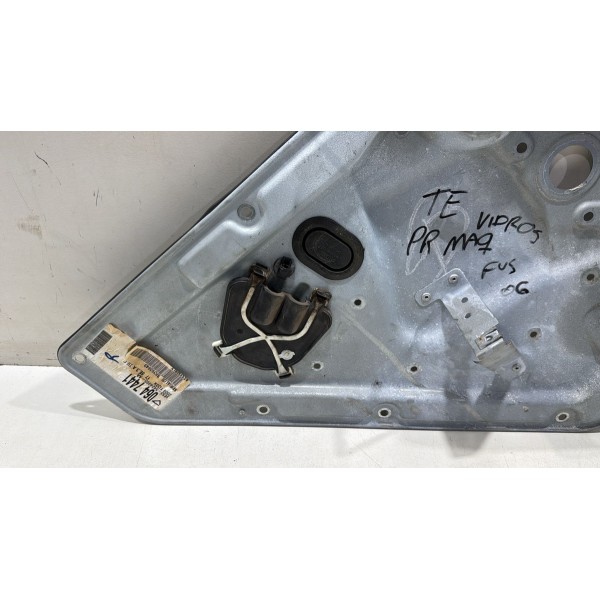 Suporte Máquina Vidro Traseira Esquerda Fusion 2006/2012