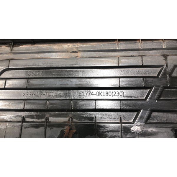 Estribo Pisante Esquerdo Toyota Sw4 2016 A 2021 517740k180 Preto