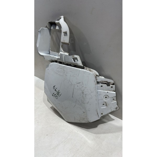 Ponteira Parachoque Traseiro Esquerdo Jeep Renegade 15/21.,