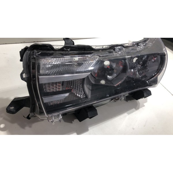 Farol Esquerdo Toyota Corolla 2015 2017 68117002g2100 Usado