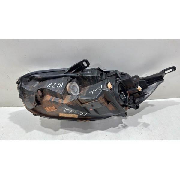 Farol Direito Ford Fiesta 2010 2012 2013 2013 Usado Original