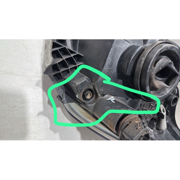 Farol Direito Vw Gol Voyage Saveiro G8 2017  2020 5u7941006