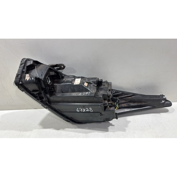 Farol Direito Hyundai Hb20 2012 A 2019 921021s000 Usado