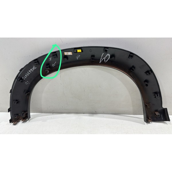 Aplique Paralama Dianteiro Direito Fiat Fastback 2021/2024