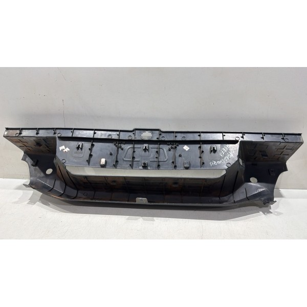 Moldura Central Para Choque Traseiro S10 12/19 Para Sensor