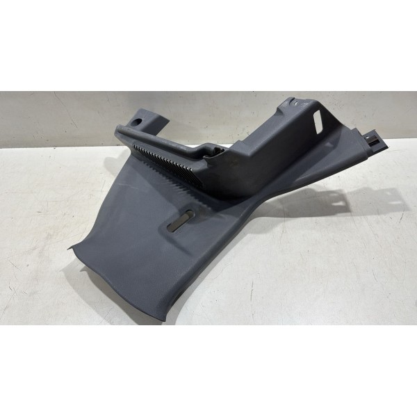 Suporte Tampão Traseiro Direito Renault Clio 2002/2010