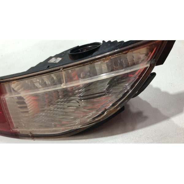 Lanterna Parachoque Fiat Punto Toro Esquerdo 27470102