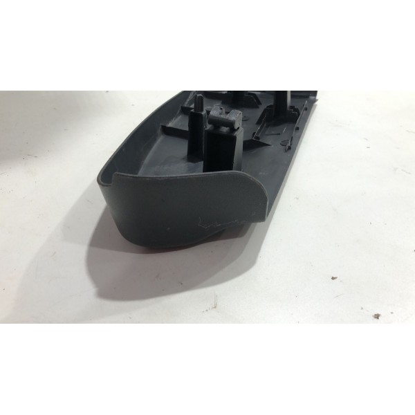 Acabamento Lateral Banco Renault Sandero 4420365 Acabamento Lateral Banco Renault Sandero 4420365