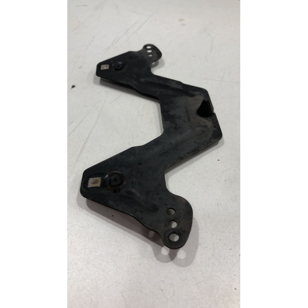 Suporte Placa Dianteira Ford Focus 1.6 16v 2015 A 2017