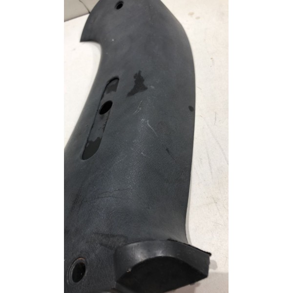 Moldura Coluna Central Direito Gm Celta 2001/02 93330809