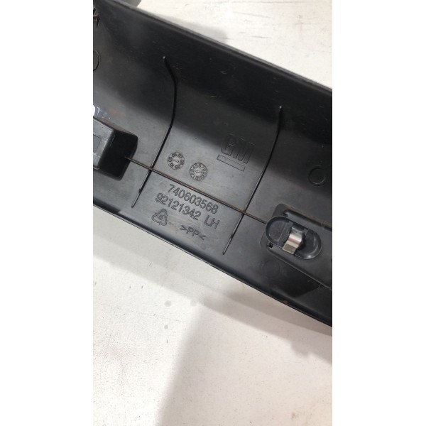 Moldura Coluna Central Direito Gm Celta 2001/02 93330809