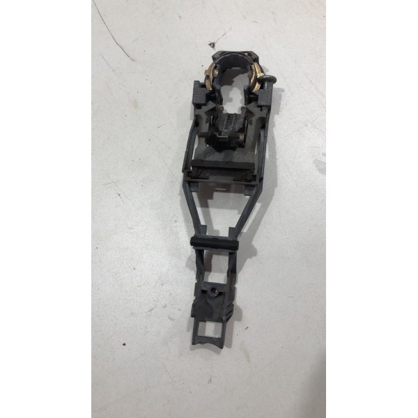 Base Maçaneta Externa Traseiro Vw Polo 2002 6q0837885