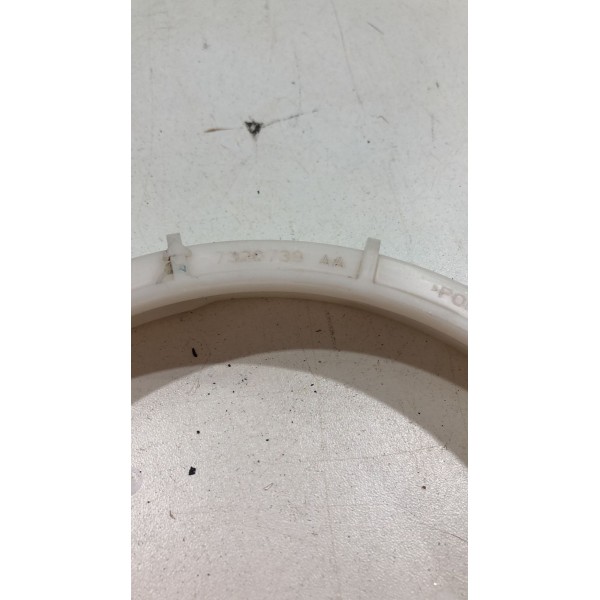 Trava Bomba Combustível Toyota Etios 2017/20 7320739aa