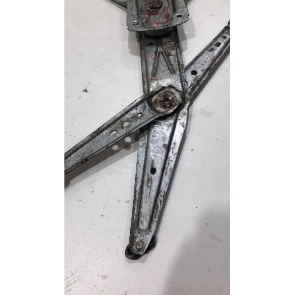 Máquina Vidro Manual Dianteira Esquerda Gm Corsa 4p 94/16