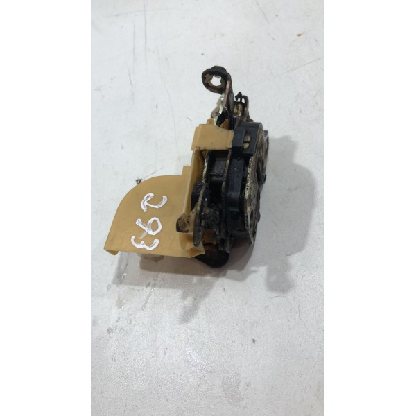 Fechadura Manual Dianteira Esquerda Gm Corsa 2002 2005 2008