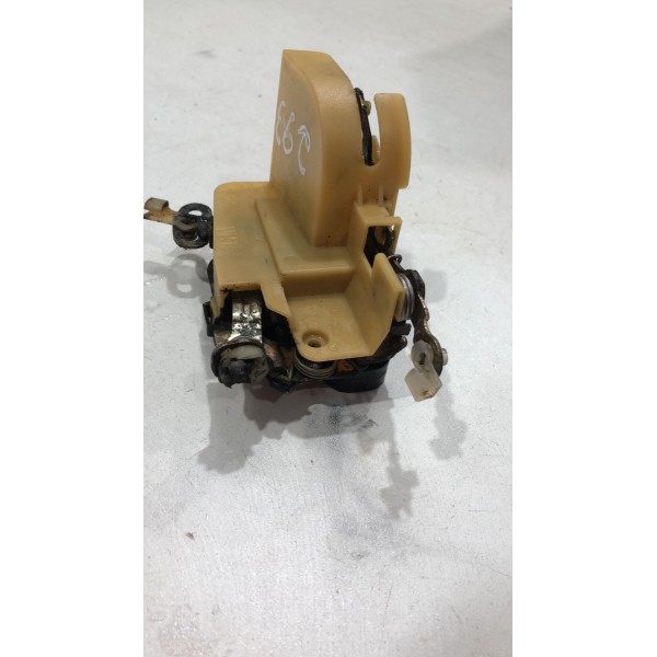 Fechadura Manual Dianteira Esquerda Gm Corsa 2002 2005 2008