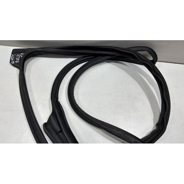 Guarnição Borracha Porta Traseira Direita Gm Onix 2013 2019