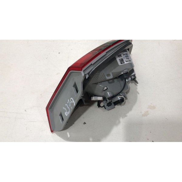 Lanterna Tampa Traseira Esquerda Cruze Sedan 16 Á 19 Orig Gm