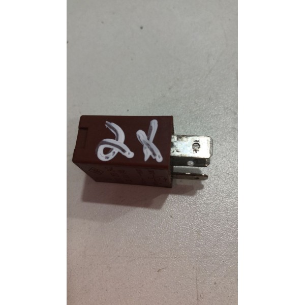 Rele Auxiliar Renault Logan Duster Sandero Captur 8200263342