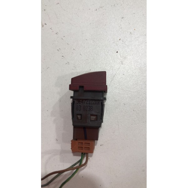 Botão Pisca Alerta Peugeot 207 Original 96472122k Vermelho Botão Pisca Alerta Peugeot 207 Original 96472122k Vermelho