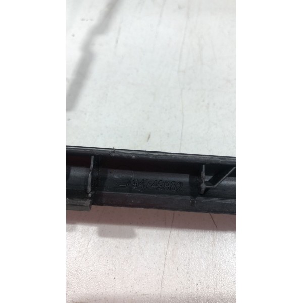 Moldura Central Painel Multimídia Gm Onix 2013 2019 94749982