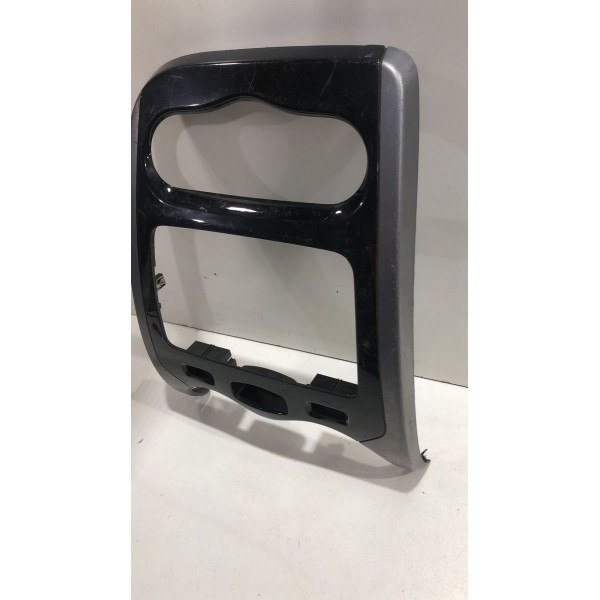 Moldura Rádio Central Painel Sandero 2011 2012 2013 2014 Preto