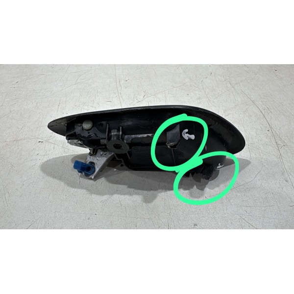 Maçaneta Interna Direita Honda Fit 2004/2008 Detalhe