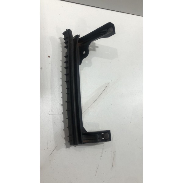 Guia Trilho Vidro Porta Dianteiro Direito Argo Cronos 2017 Preto Guia Trilho Vidro Porta Dianteiro Direito Argo Cronos 2017 Preto