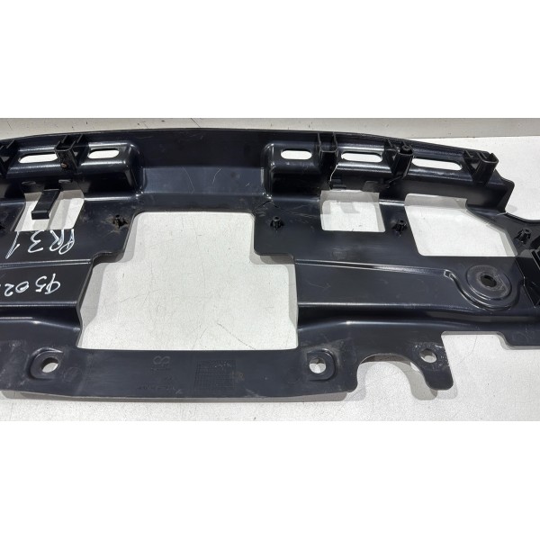 Suporte Superior Da Grade Radiador Chevrolet Sonic Detalhe
