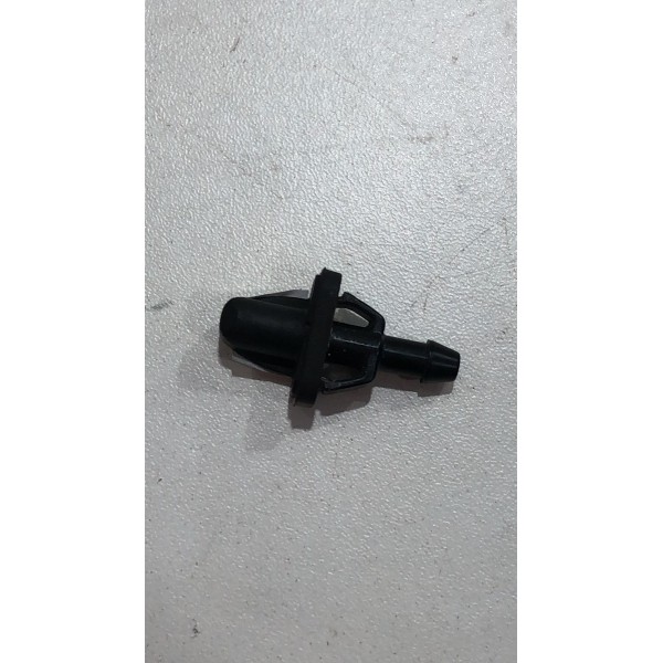 Brucutu Esguicho Agua Vidro Traseiro Gm Sonic 2012 2013 2014
