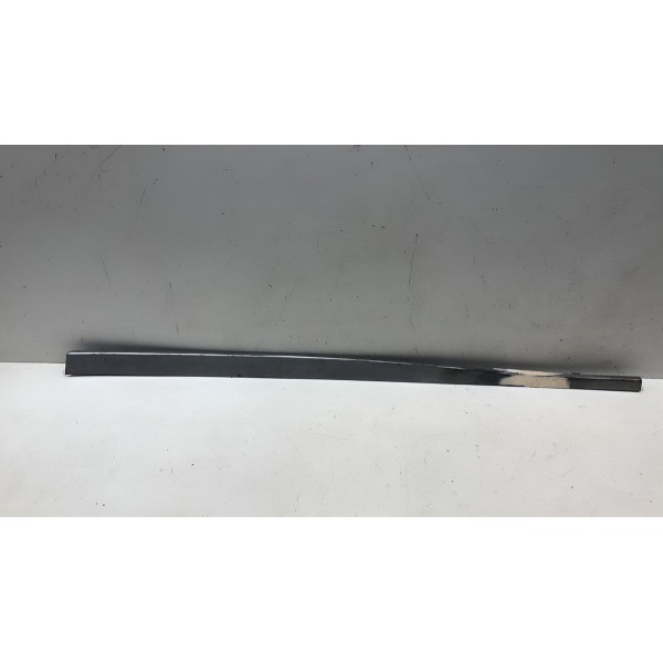 Acabamento Spoiler Esquerdo Renault Oroch Duster 2016 / 2020