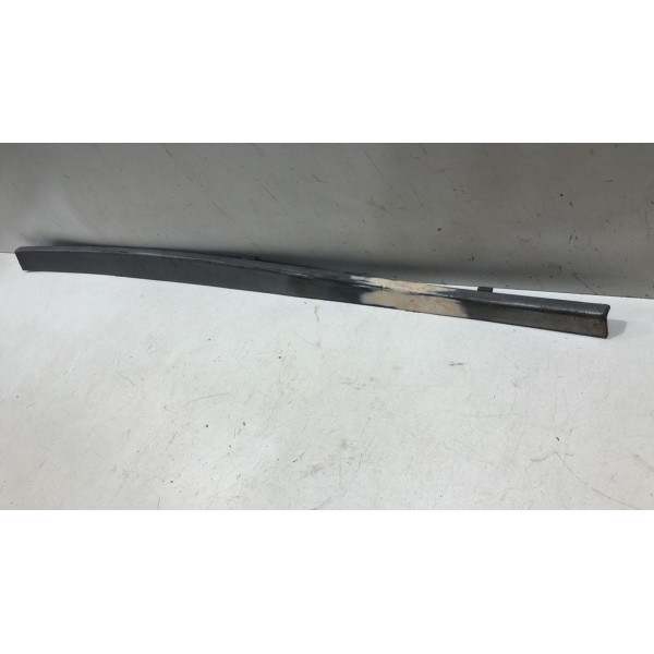 Acabamento Spoiler Esquerdo Renault Oroch Duster 2016 / 2020