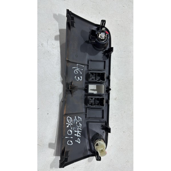Acabamento Inferior Tomada 12v Hilux Srv 2002/2015