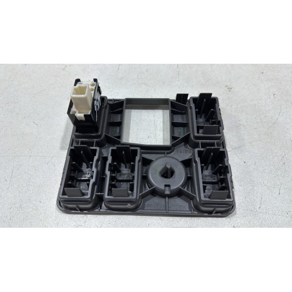 Moldura Dos Botões Do Painel Toyota Hilux Sw4 2005-2015