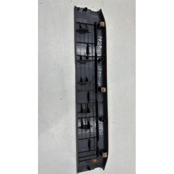 Soleira Porta Dianteira Direita Toyota Hilux 2010/2015