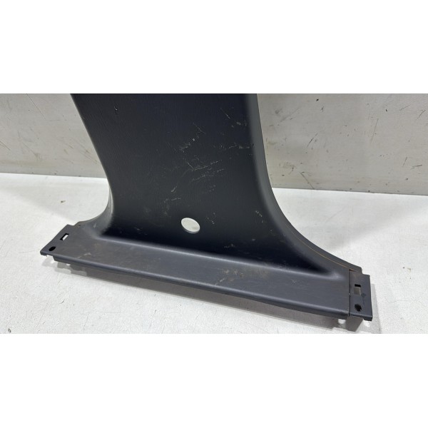 Acabamento Coluna Central Esquerda Hilux 2010 2012 2014 2015