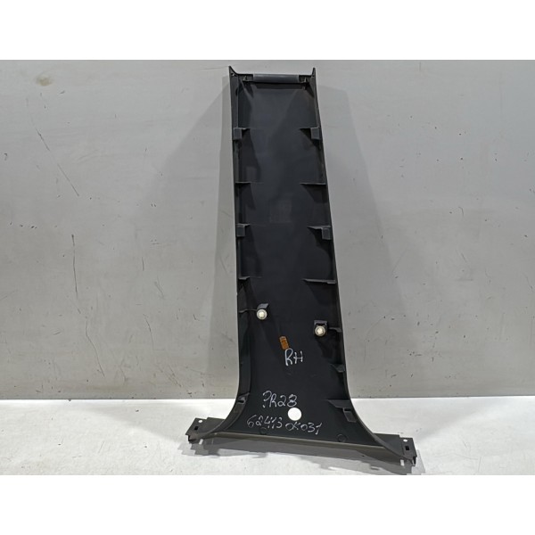 Acabamento Coluna Central Direita Hilux 2010 2012 2014 2015