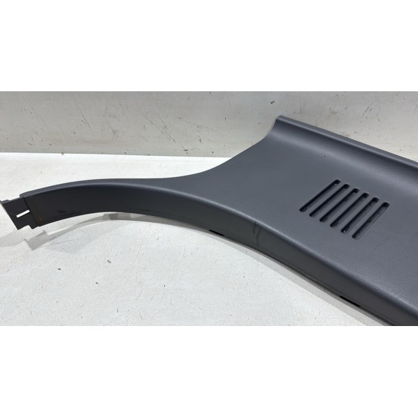 Acabamento Coluna Traseira Esquerda Hillux 2005 A 2015 Acabamento Coluna Traseira Esquerda Hillux 2005 A 2015