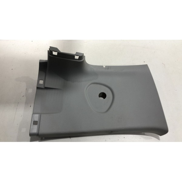 Acabamento Coluna Traseira Esquerda Hilux 2005/2015