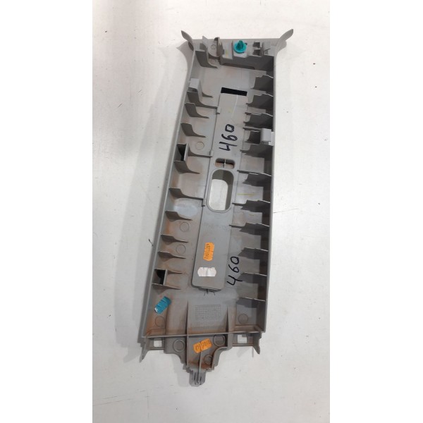 Acabamento Coluna Central Esquerda Hilux 2006 2008 2010 2011